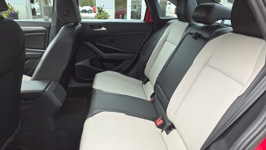 2019 Volkswagen Jetta in Mont-Laurier, Quebec - 13 - w1024h768px