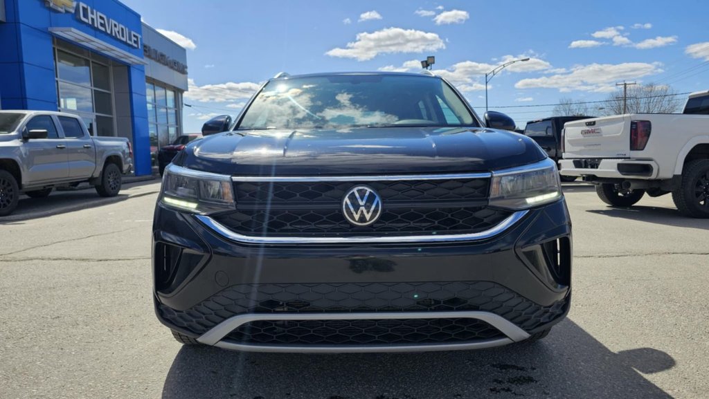 2022 Volkswagen Taos in Mont-Laurier, Quebec - 2 - w1024h768px