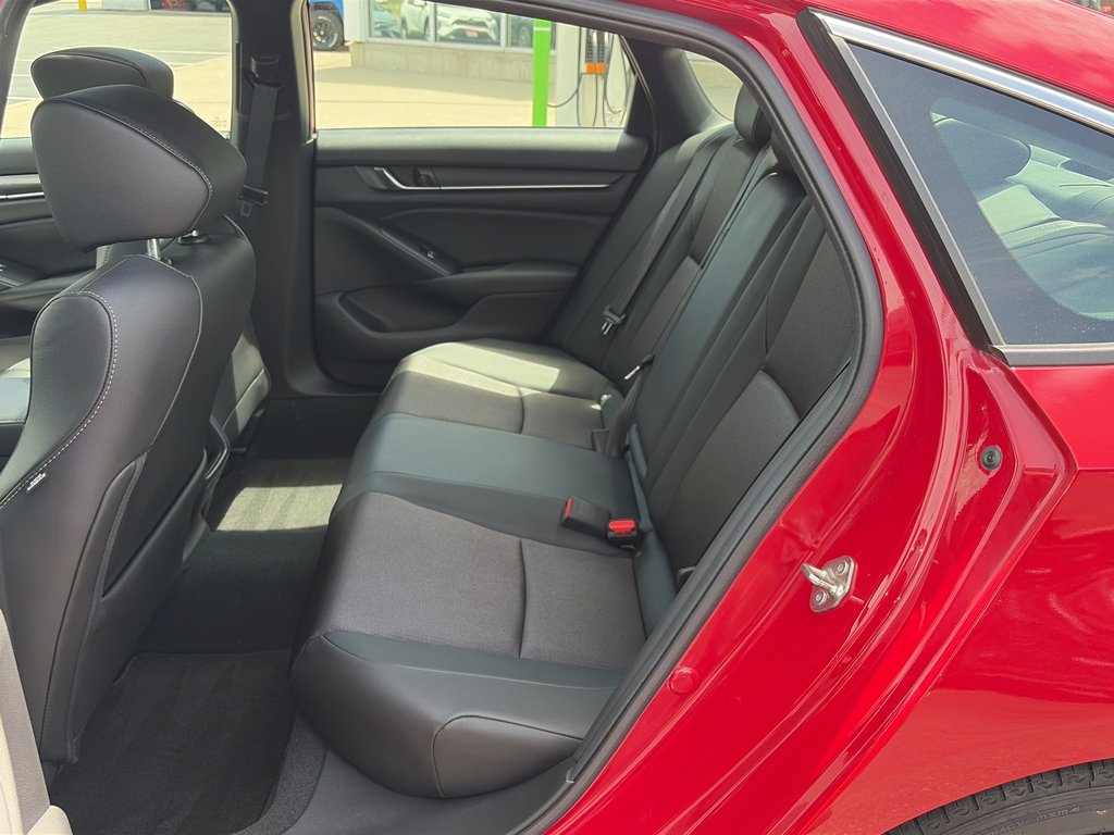 2020 Honda Accord Sedan Sport in Niagara Falls, Ontario - 11 - w1024h768px