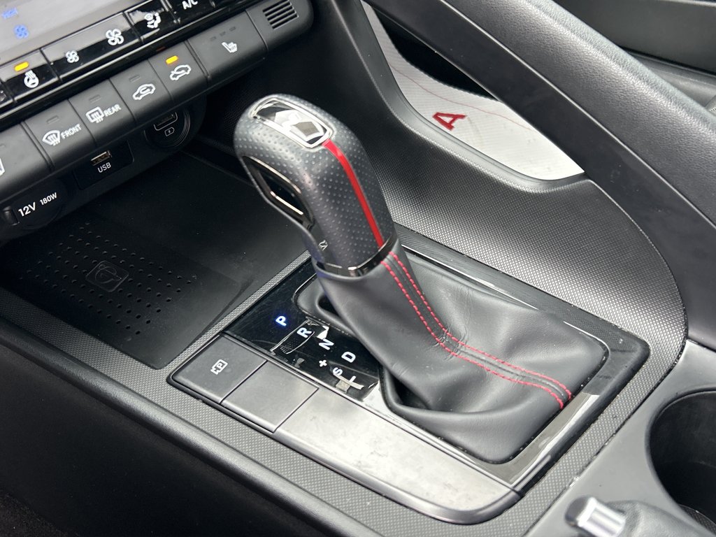 2022 Hyundai Elantra N Line in Niagara Falls, Ontario - 13 - w1024h768px