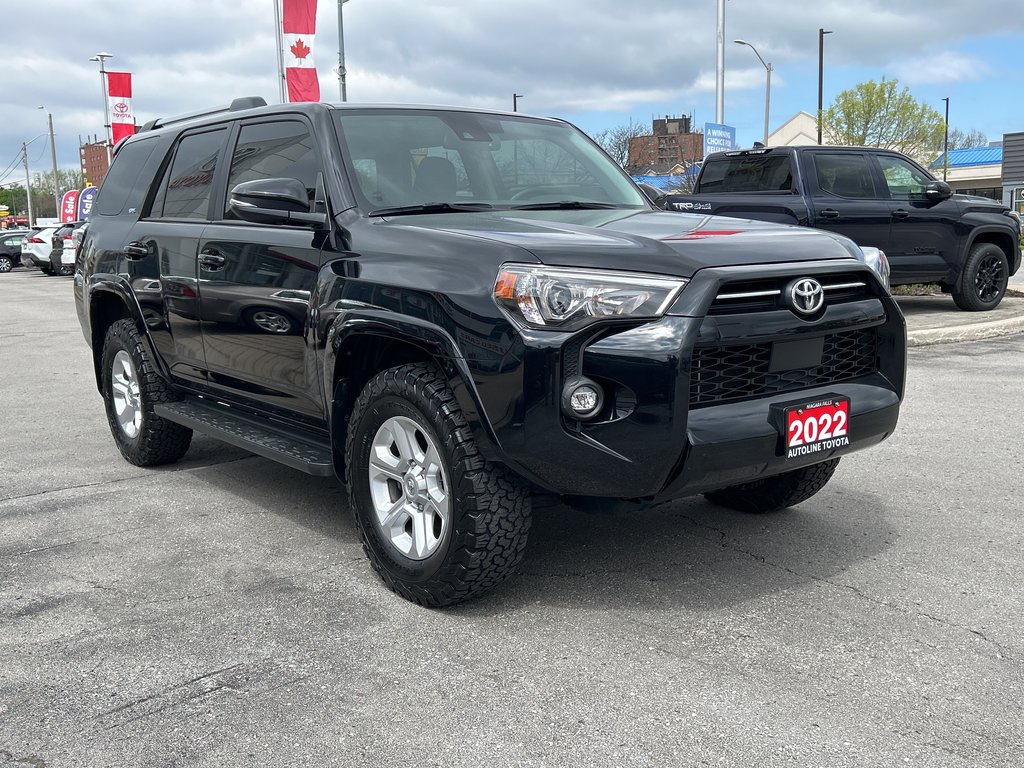 2022 Toyota 4Runner 4 RUNNER SR 5  AWD in Niagara Falls, Ontario - 7 - w1024h768px