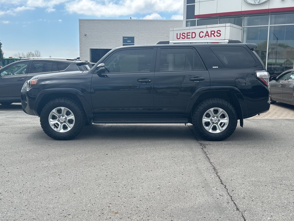 2022 Toyota 4Runner 4 RUNNER SR 5  AWD in Niagara Falls, Ontario - 2 - w1024h768px