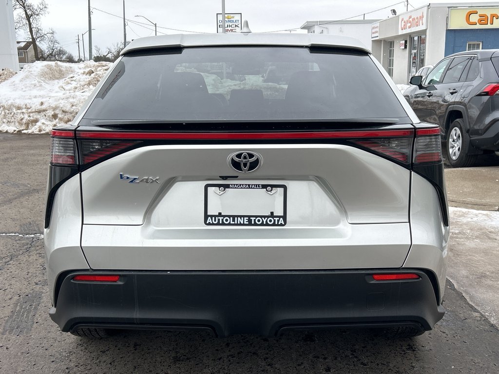 2023 Toyota bZ4X in Niagara Falls, Ontario - 4 - w1024h768px