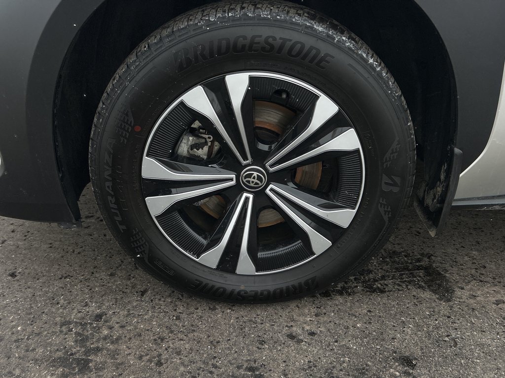 2023 Toyota bZ4X in Niagara Falls, Ontario - 21 - w1024h768px