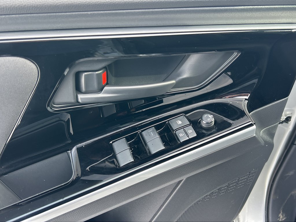 2023 Toyota bZ4X in Niagara Falls, Ontario - 8 - w1024h768px