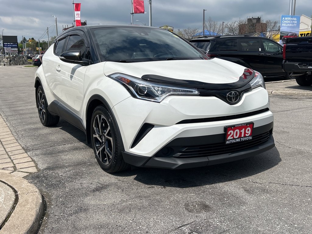 2019 Toyota C-HR XLE PREMIUM FWD in Niagara Falls, Ontario - 7 - w1024h768px