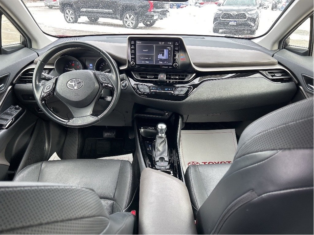 2021 Toyota C-HR LIMITED in Niagara Falls, Ontario - 15 - w1024h768px