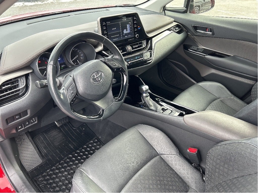 2021 Toyota C-HR LIMITED in Niagara Falls, Ontario - 10 - w1024h768px