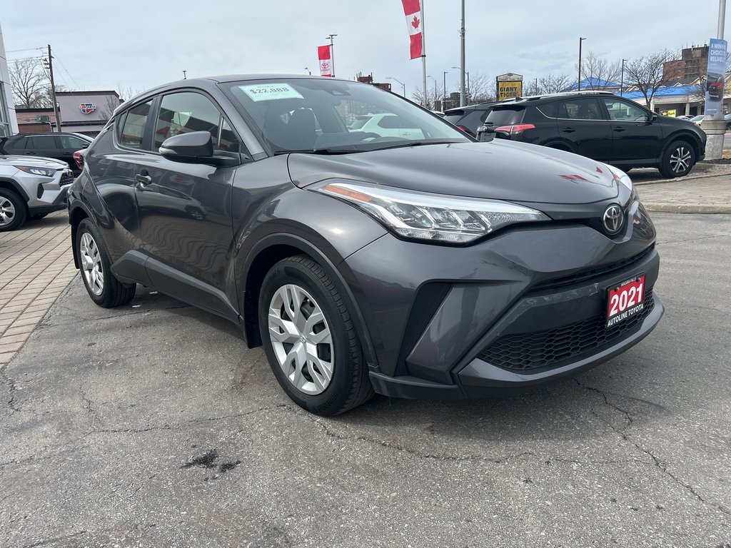 2021 Toyota C-HR LE in Niagara Falls, Ontario - 7 - w1024h768px