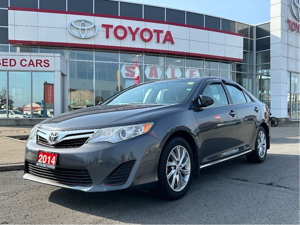 2014  Camry LE in Niagara Falls, Ontario - 9 - w1024h768px