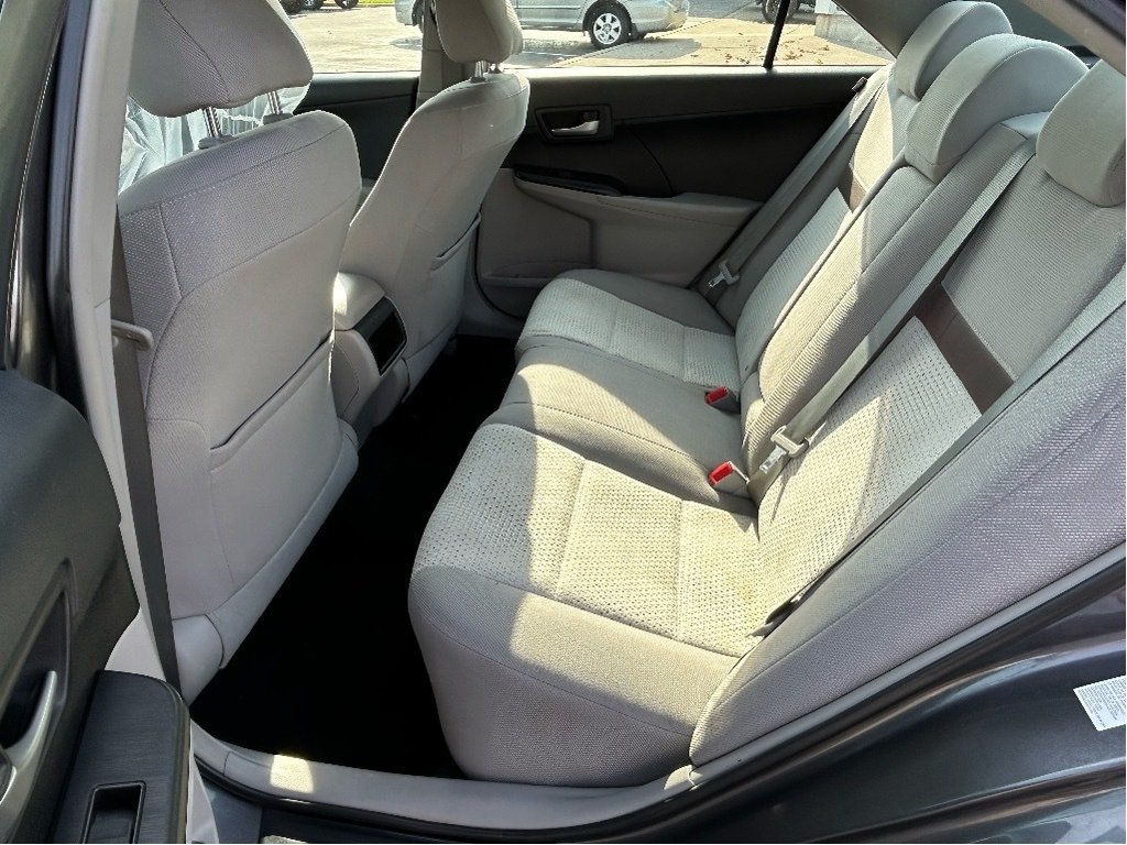 2014  Camry LE in Niagara Falls, Ontario - 12 - w1024h768px