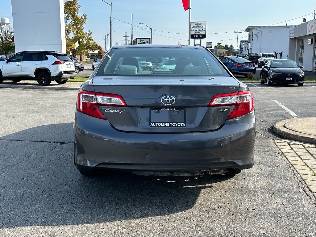 2014  Camry LE in Niagara Falls, Ontario - 4 - w1024h768px