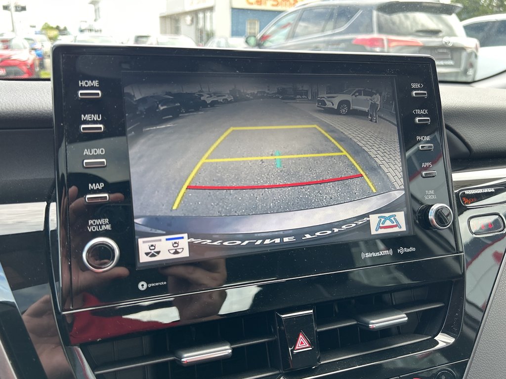 2021 Toyota Camry SE in Niagara Falls, Ontario - 17 - w1024h768px
