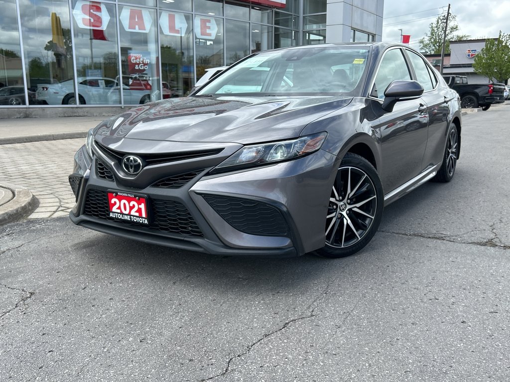 2021 Toyota Camry SE in Niagara Falls, Ontario - 9 - w1024h768px