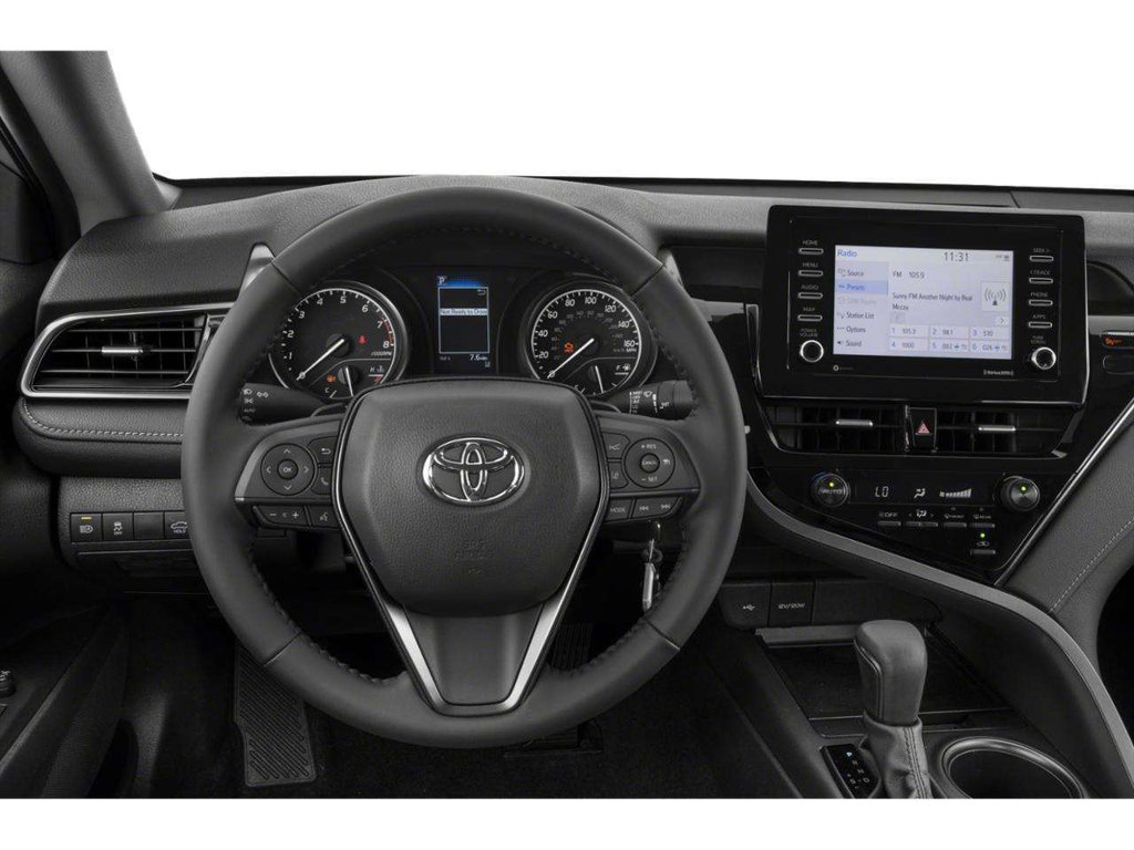 2021 Toyota Camry SE in Niagara Falls, Ontario - 8 - w1024h768px