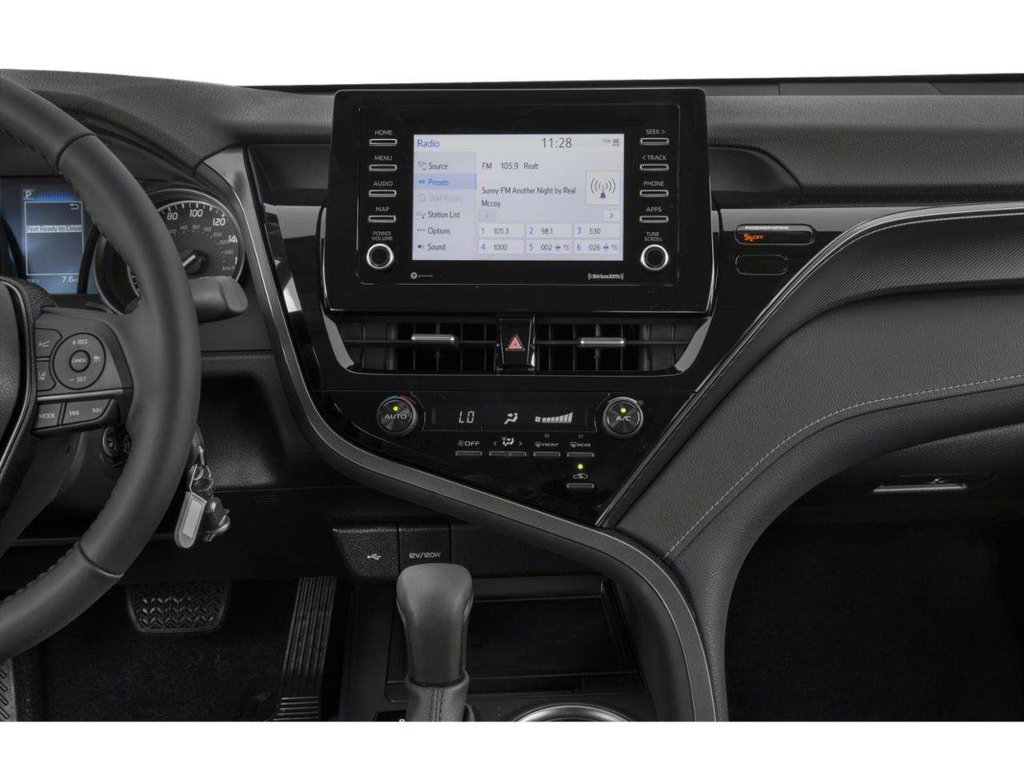 2021 Toyota Camry SE in Niagara Falls, Ontario - 13 - w1024h768px