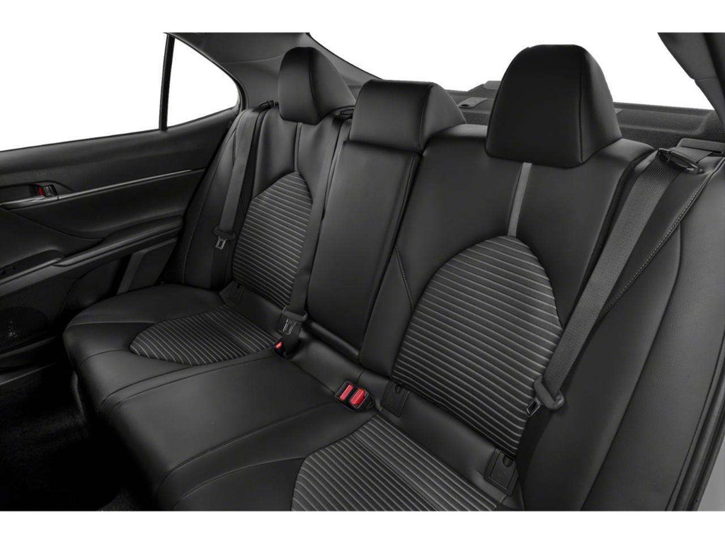 2021 Toyota Camry SE in Niagara Falls, Ontario - 18 - w1024h768px
