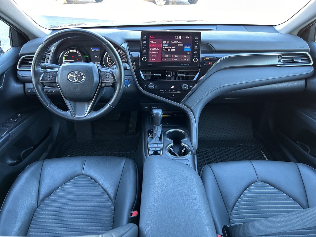 2023  Camry Hybrid SE in Niagara Falls, Ontario - 14 - w1024h768px