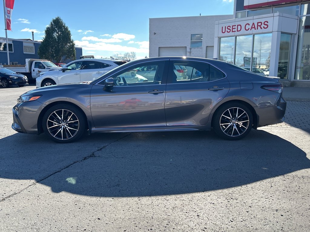 2023  Camry Hybrid SE in Niagara Falls, Ontario - 2 - w1024h768px