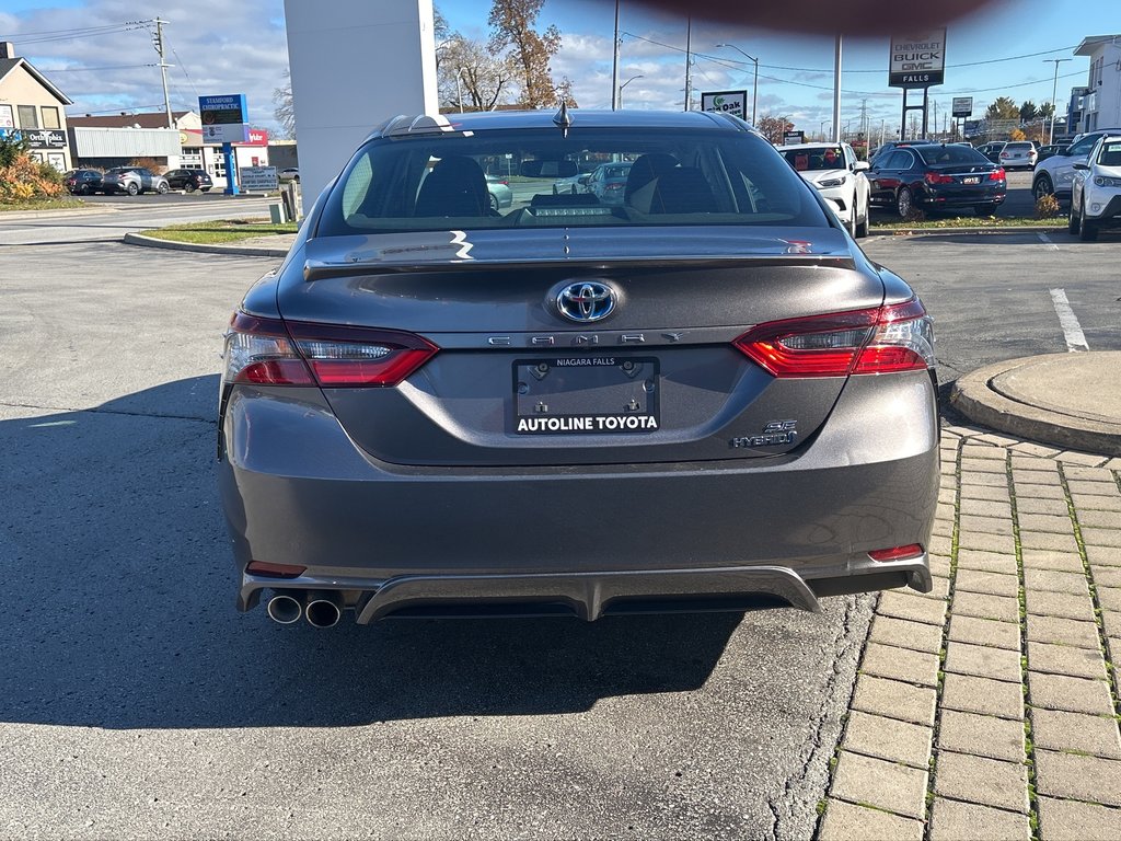 2023  Camry Hybrid SE in Niagara Falls, Ontario - 4 - w1024h768px