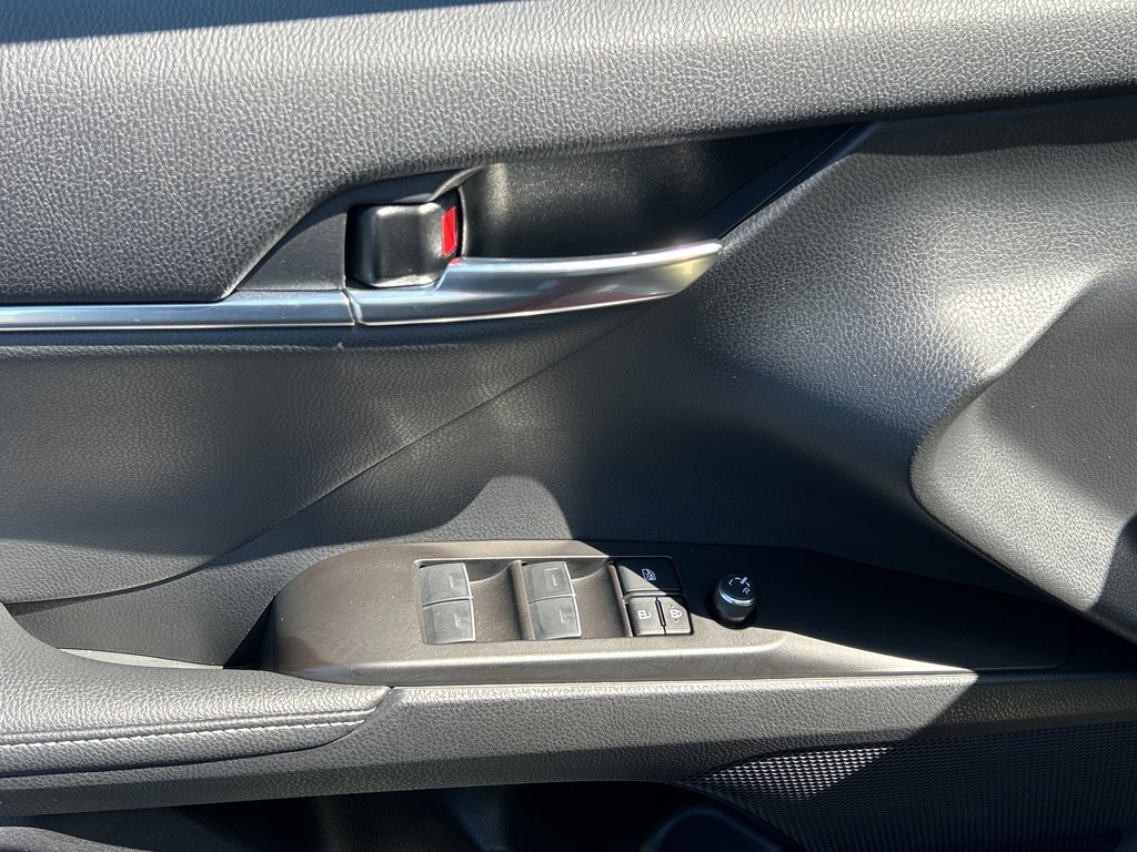 2024 Toyota Camry XSE in Niagara Falls, Ontario - 11 - w1024h768px