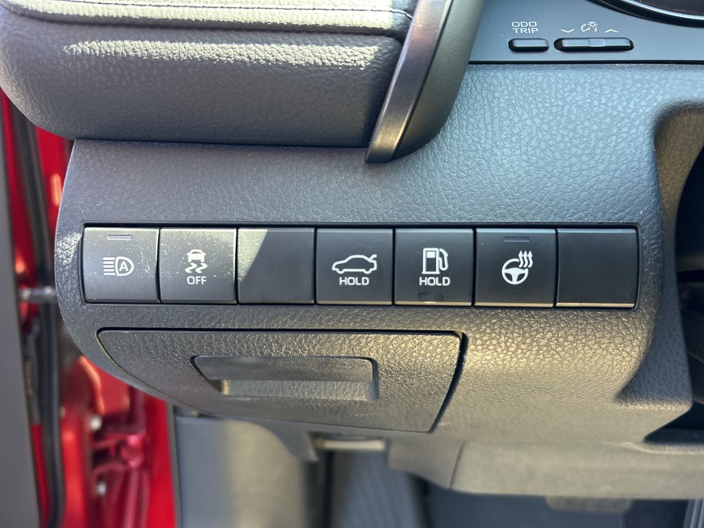 2024 Toyota Camry XSE in Niagara Falls, Ontario - 16 - w1024h768px