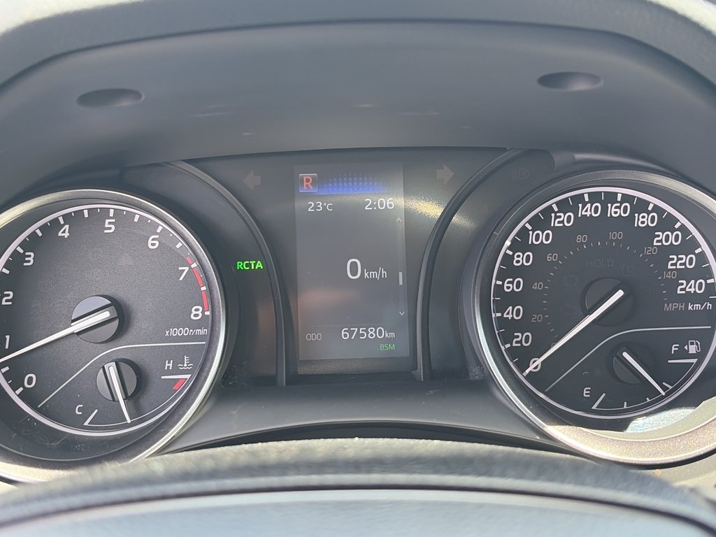 2024 Toyota Camry SE in Niagara Falls, Ontario - 21 - w1024h768px
