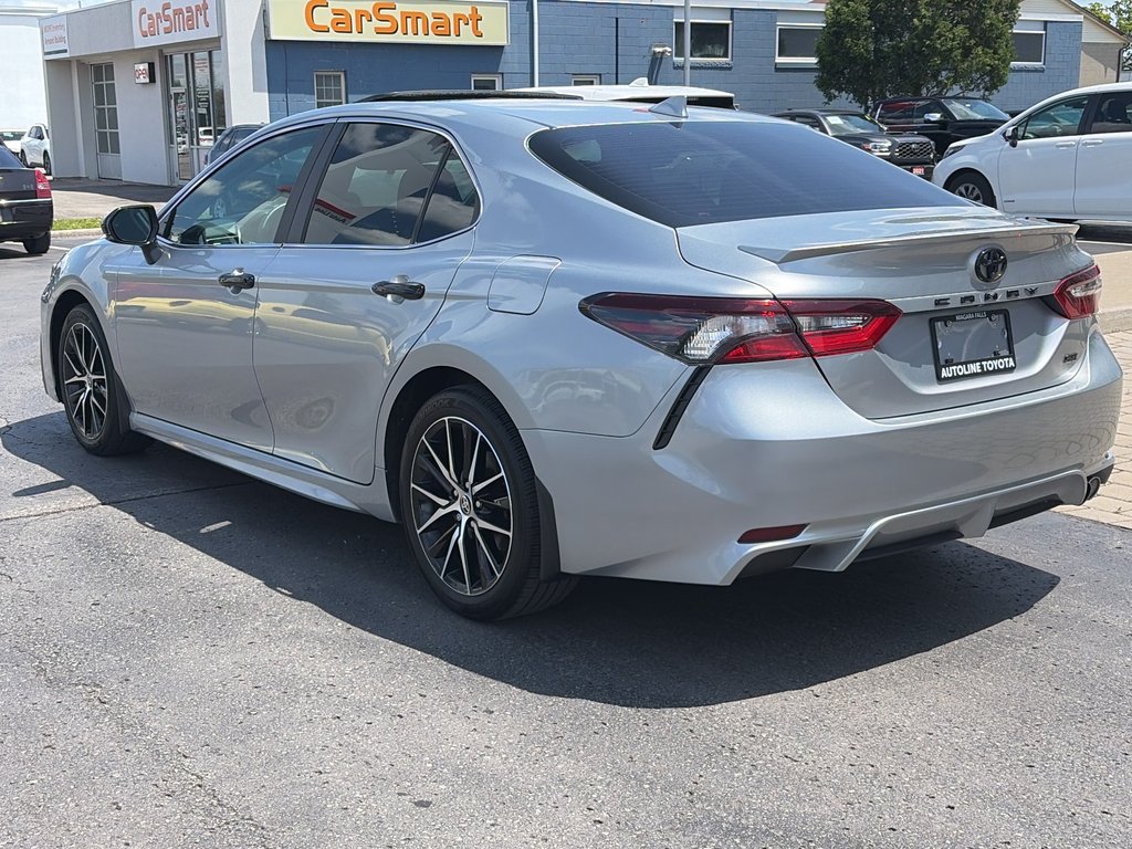 2024 Toyota Camry SE in Niagara Falls, Ontario - 3 - w1024h768px