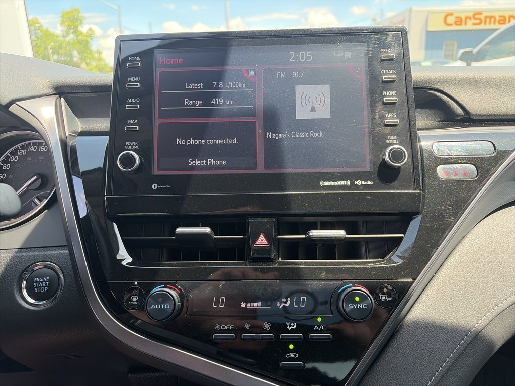 2024 Toyota Camry SE in Niagara Falls, Ontario - 16 - w1024h768px