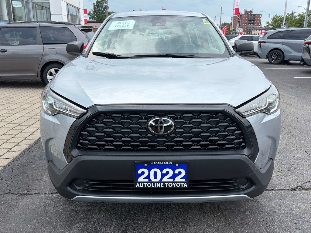 2022 Toyota Corolla Cross L in Niagara Falls, Ontario - 7 - w1024h768px