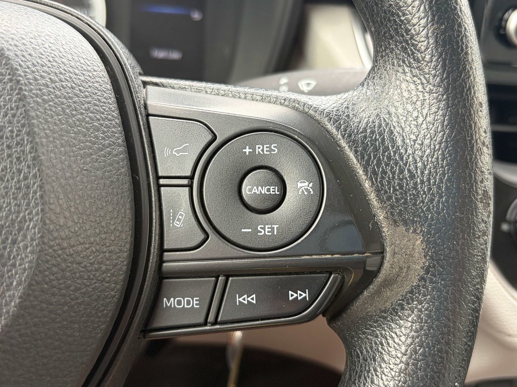 2022 Toyota Corolla Cross L in Niagara Falls, Ontario - 18 - w1024h768px