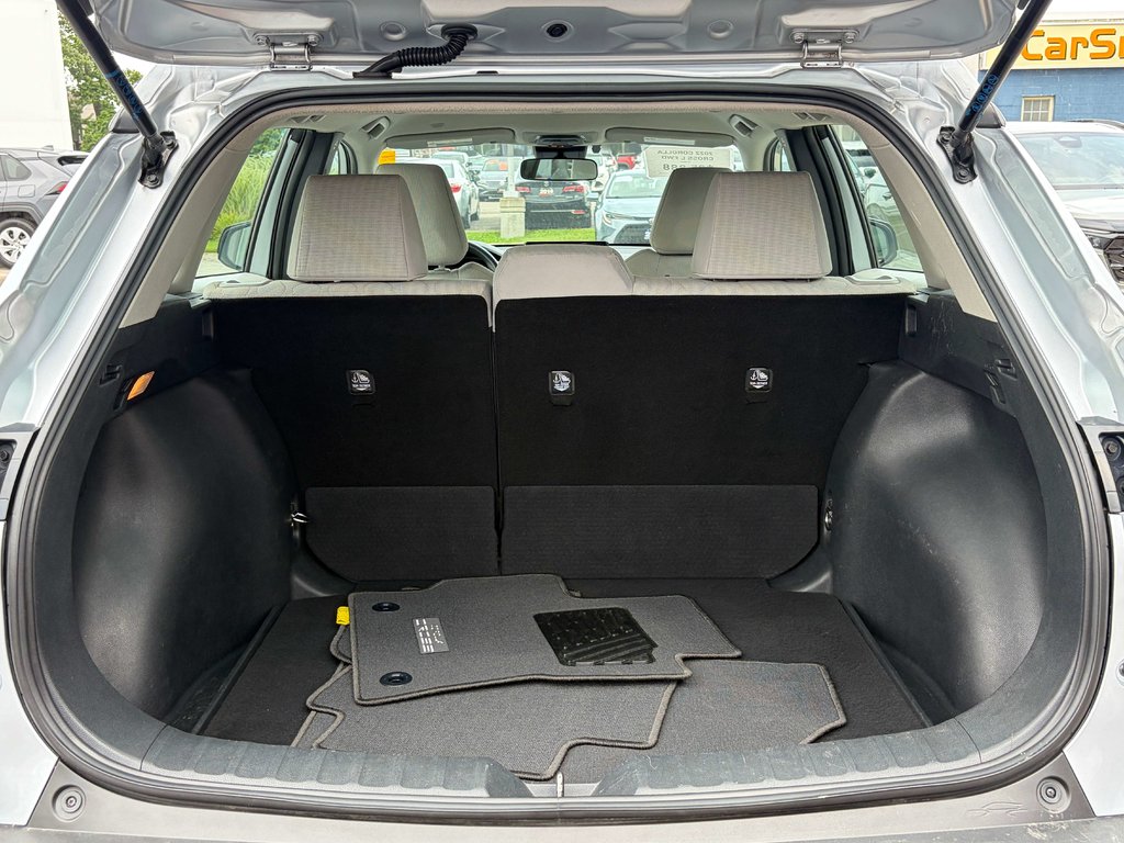 2022 Toyota Corolla Cross L in Niagara Falls, Ontario - 21 - w1024h768px