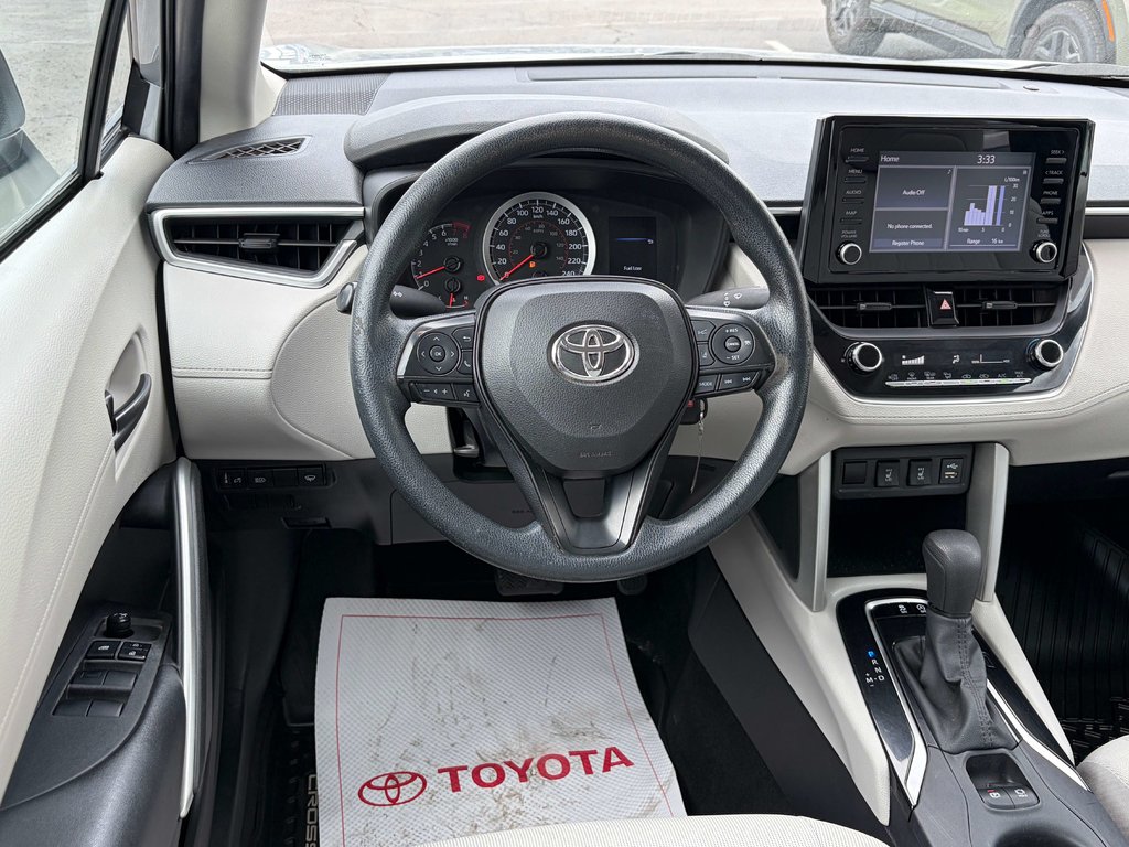 2022 Toyota Corolla Cross L in Niagara Falls, Ontario - 11 - w1024h768px