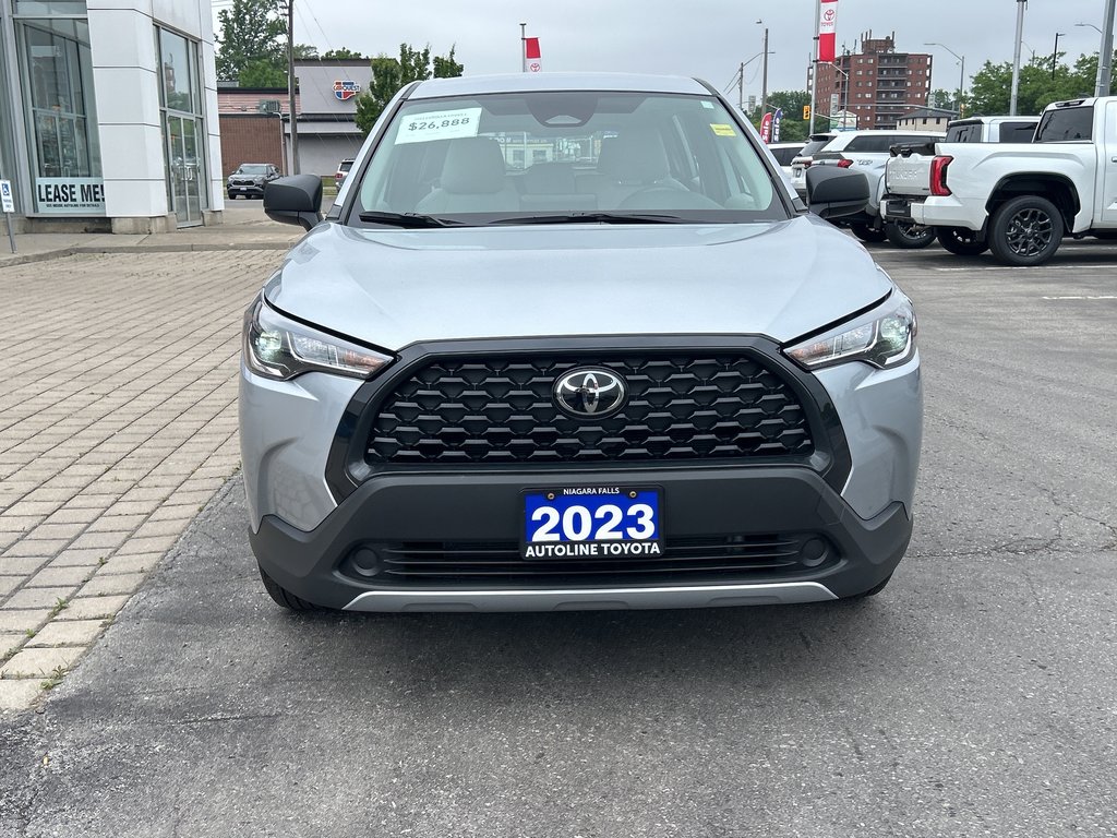 2023 Toyota COROLLA CROSS L in Niagara Falls, Ontario - 8 - w1024h768px