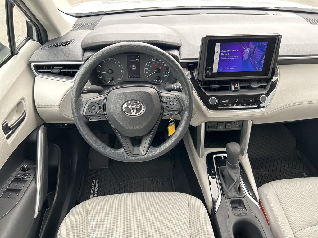 2023 Toyota COROLLA CROSS L in Niagara Falls, Ontario - 13 - w1024h768px