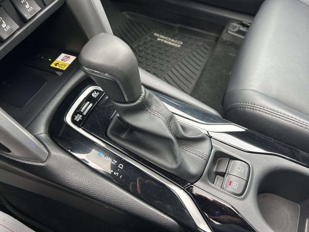 2023 Toyota Corolla Cross Hybrid XSE in Niagara Falls, Ontario - 16 - w1024h768px