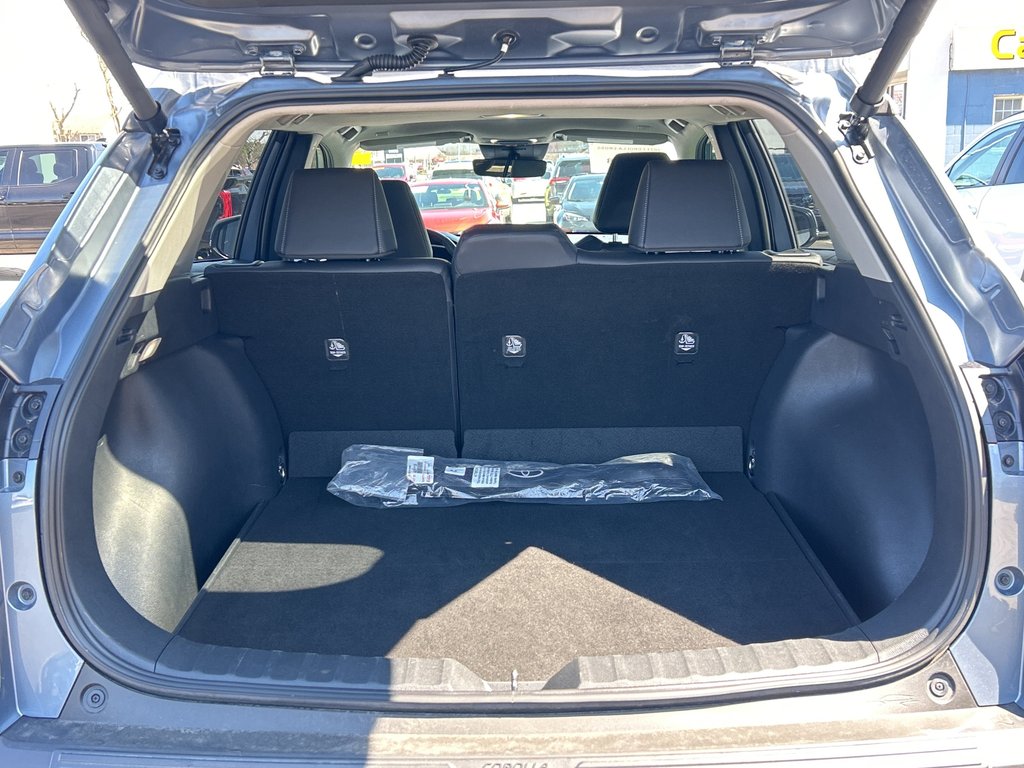 2023 Toyota Corolla Cross XLE in Niagara Falls, Ontario - 20 - w1024h768px