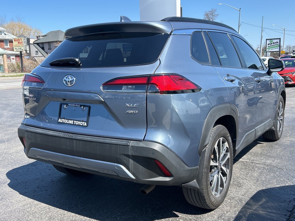2023 Toyota Corolla Cross XLE in Niagara Falls, Ontario - 5 - w1024h768px