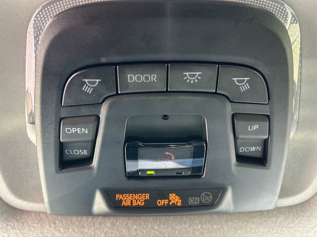 2023 Toyota Corolla Cross XLE in Niagara Falls, Ontario - 18 - w1024h768px