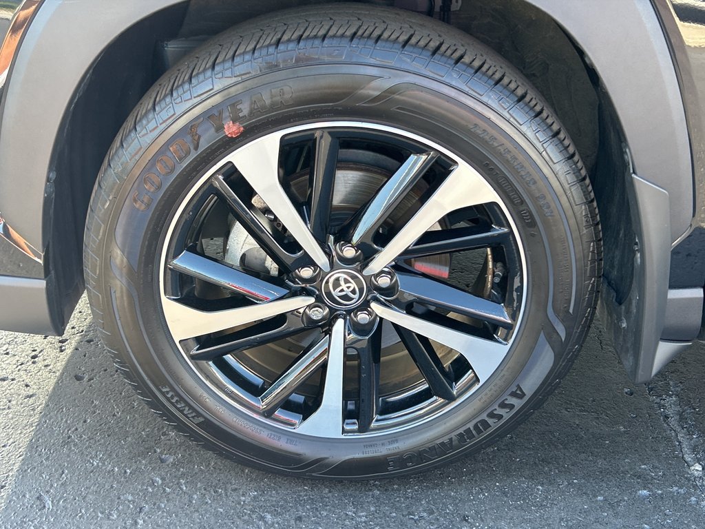 2024 Toyota COROLLA CROSS Hybrid XSE in Niagara Falls, Ontario - 23 - w1024h768px
