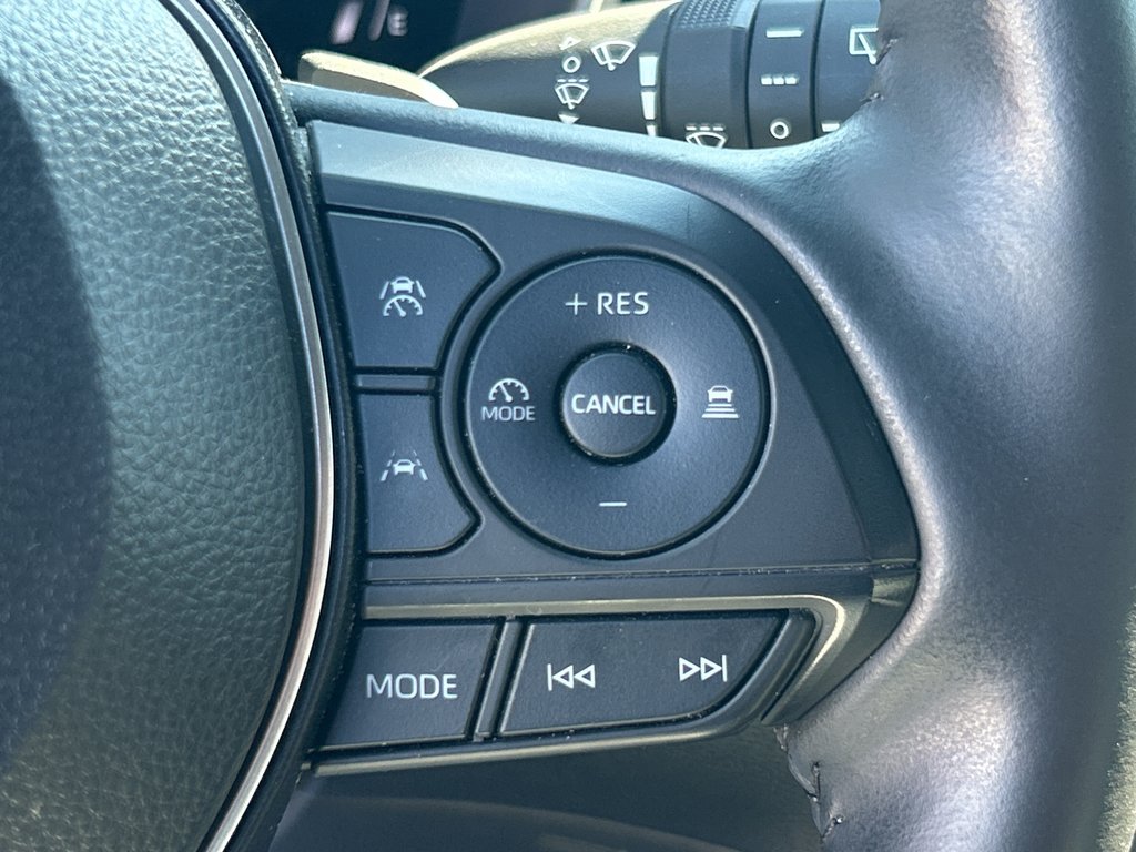 2024 Toyota COROLLA CROSS Hybrid XSE in Niagara Falls, Ontario - 15 - w1024h768px