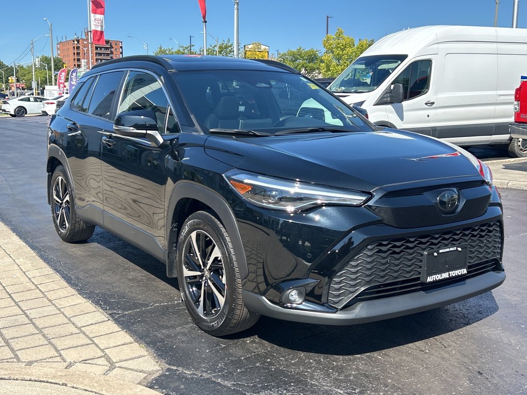 2024 Toyota COROLLA CROSS Hybrid XSE in Niagara Falls, Ontario - 7 - w1024h768px