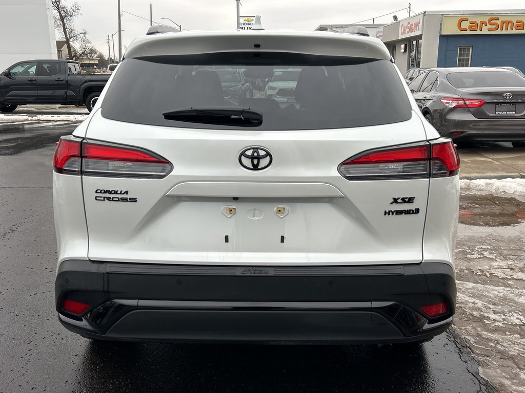 2024 Toyota Corolla Cross Hybrid XSE in Niagara Falls, Ontario - 4 - w1024h768px