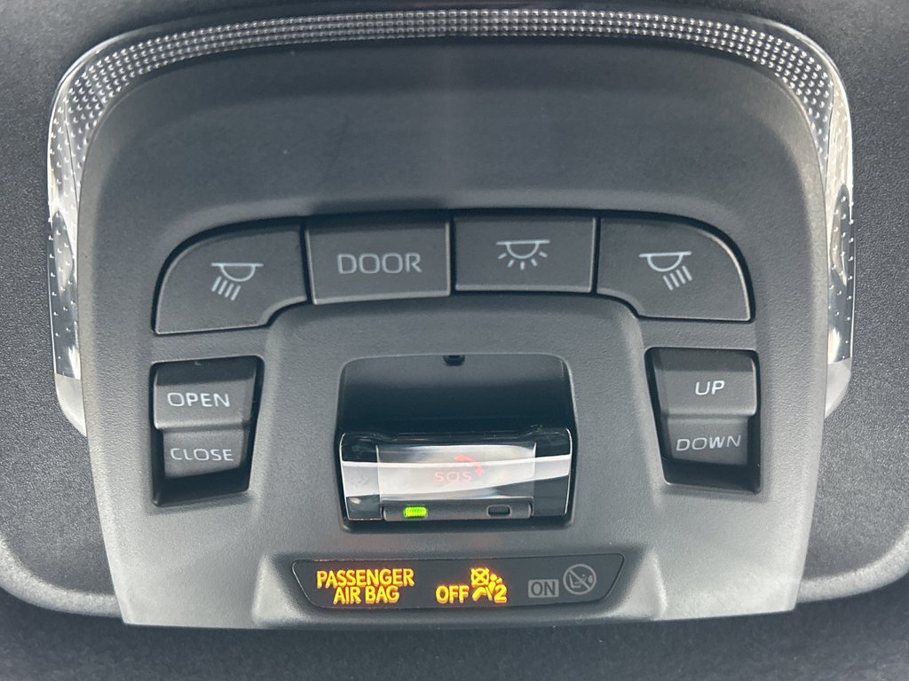 2024 Toyota Corolla Cross Hybrid XSE in Niagara Falls, Ontario - 20 - w1024h768px