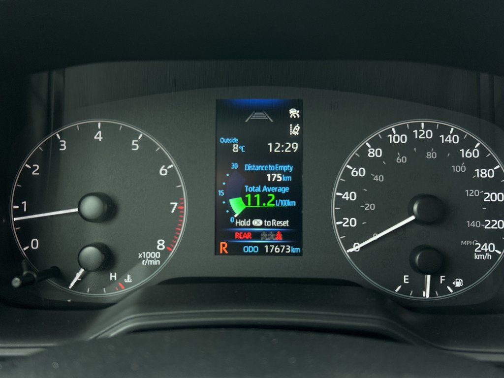 2024 Toyota Corolla Cross L in Niagara Falls, Ontario - 17 - w1024h768px