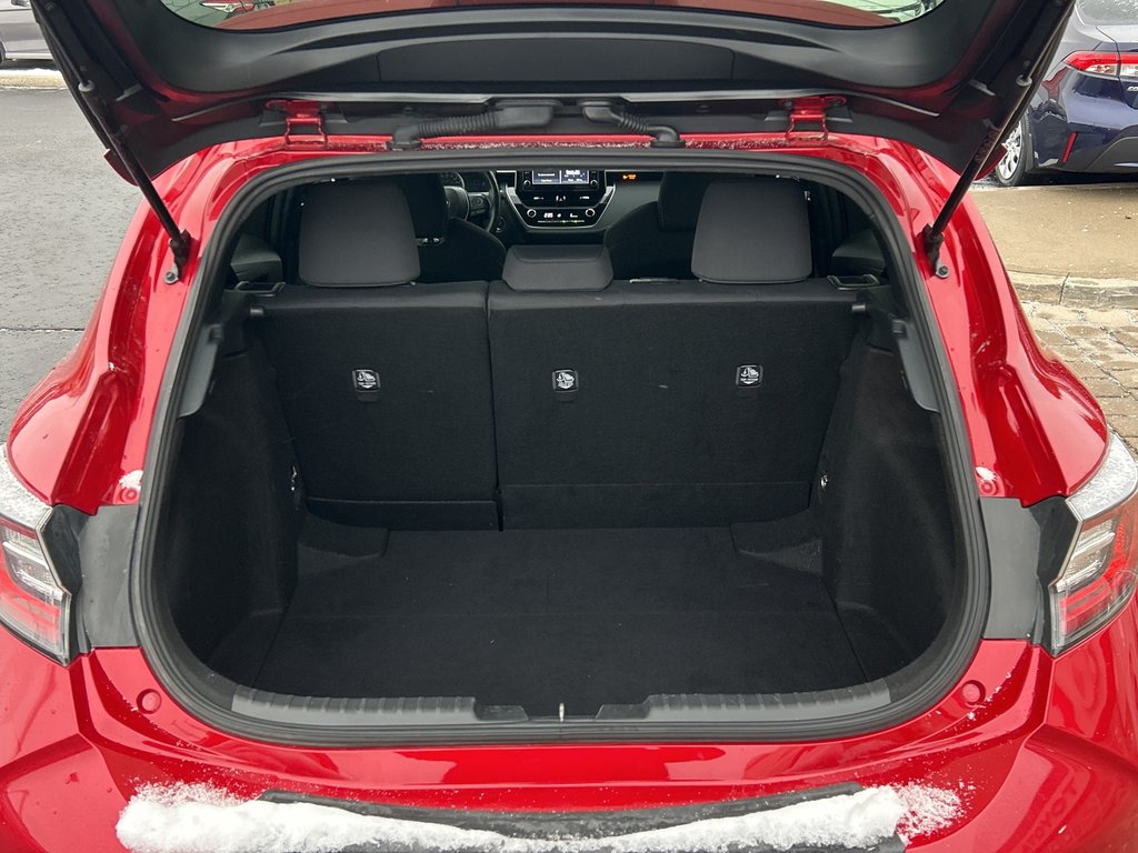 2021 Toyota Corolla Hatchback 4DR HB CVT in Niagara Falls, Ontario - 18 - w1024h768px