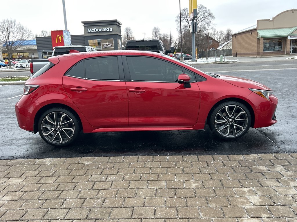 2021 Toyota Corolla Hatchback 4DR HB CVT in Niagara Falls, Ontario - 6 - w1024h768px