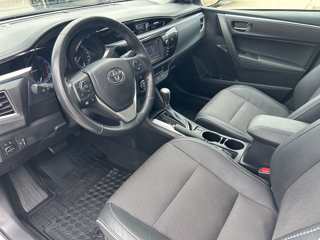 2016 Toyota Corolla S in Niagara Falls, Ontario - 10 - w1024h768px