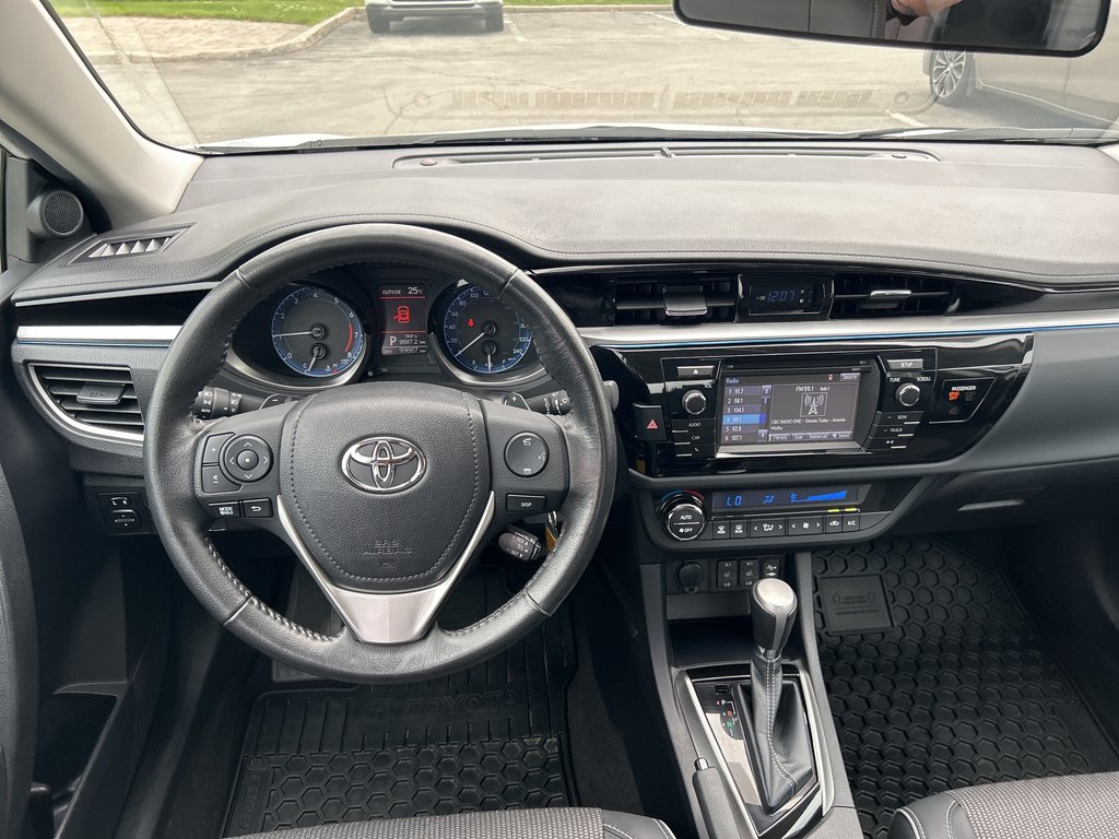 2016 Toyota Corolla S in Niagara Falls, Ontario - 13 - w1024h768px