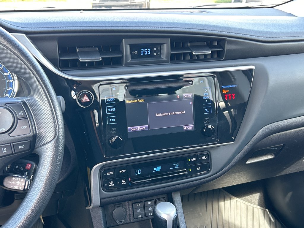 2019  Corolla LE CVT in Niagara Falls, Ontario - 16 - w1024h768px